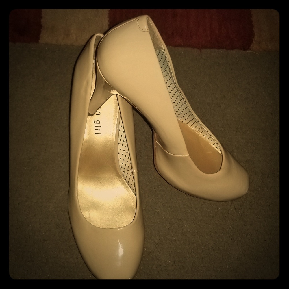 Madden girl heels 8.5